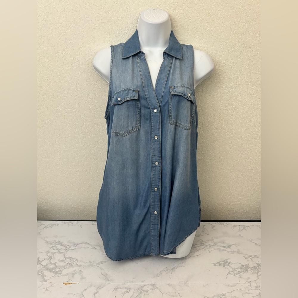 INC International Concepts Blue Denim Top Pearl Snap Close Sz 6 Blue Chambray